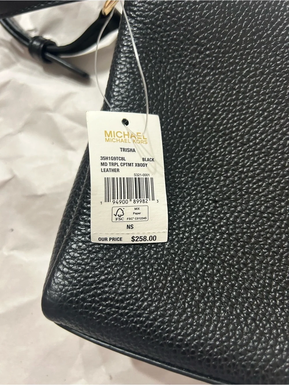 Michael Kors compact pebbled